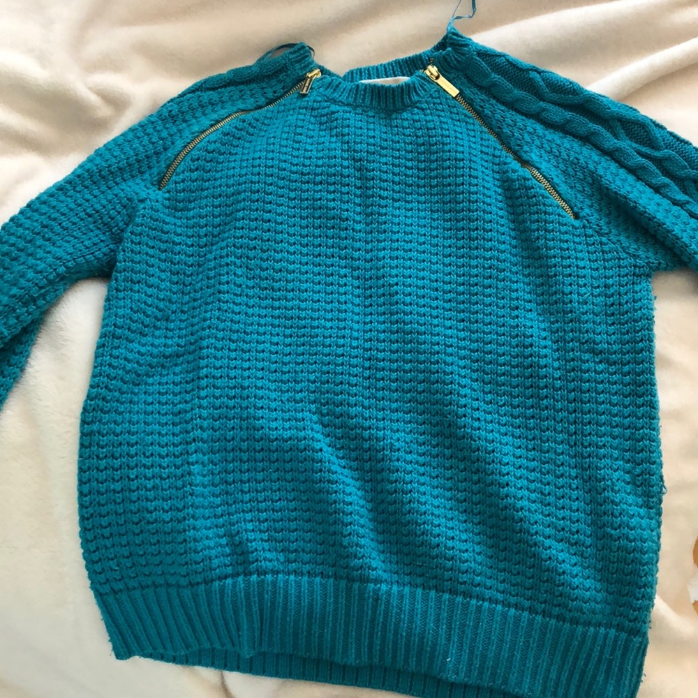 MICHAEL KORS BLUE PULLOVER SWEATER W/ ZIPPERS